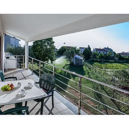 Apartment Moderno 2 *
